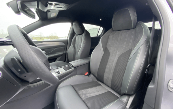peugeot-308-1-2-puretech-130ch-s-s-gt-eat8 - 109794686