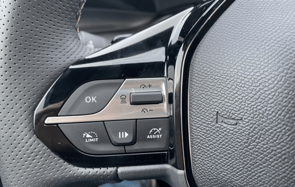 peugeot-308-1-2-puretech-130ch-s-s-gt-eat8 - 109794686