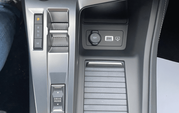 peugeot-308-1-2-puretech-130ch-s-s-gt-eat8 - 109794686