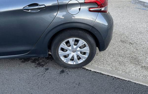 peugeot-208-1-2-puretech-82ch-active-5p - 113304686