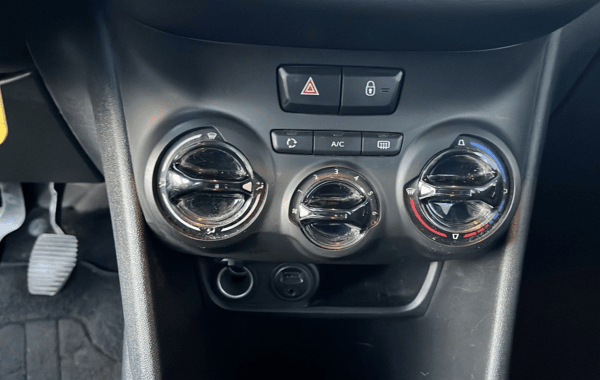 peugeot-208-1-2-puretech-82ch-active-5p - 113304686