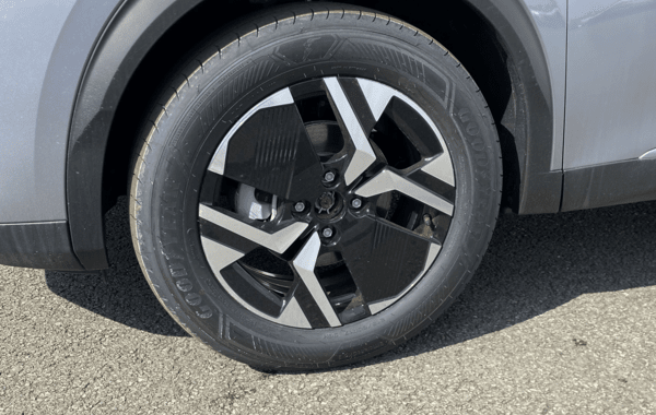 peugeot-2008-1-2-puretech-130ch-s-s-allure-eat8 - 116334686