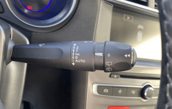 citroen-c4-puretech-130ch-shine-s-s-eat6 - 116554686