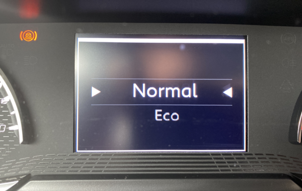 peugeot-2008-1-2-puretech-130ch-s-s-allure - 117024686