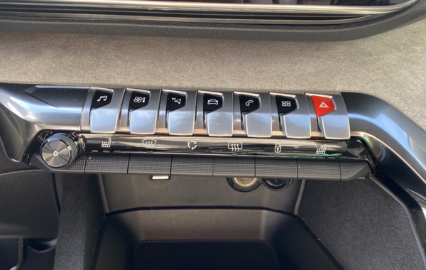 peugeot-3008-1-2-puretech-130ch-s-s-gt-eat8 - 117244686