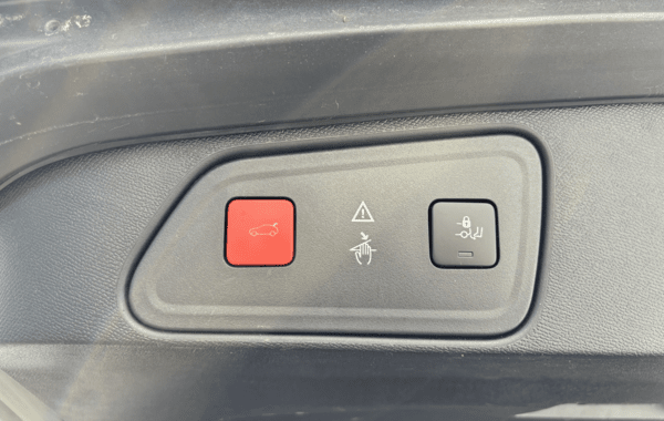 peugeot-3008-1-2-puretech-130ch-e6-c-allure-business-s-s - 118284686