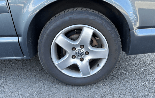 volkswagen-multivan-2-5-tdi-174ch-confort - 119524686