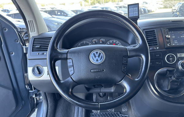 volkswagen-multivan-2-5-tdi-174ch-confort - 119524686