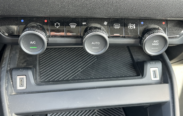 citroen-c4-bluehdi-110ch-s-s-feel - 135954686