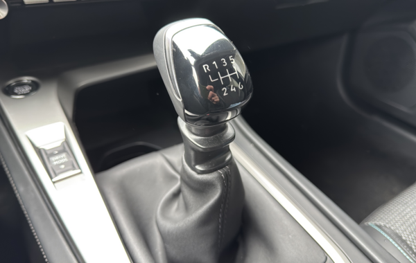 peugeot-308-1-2-puretech-130ch-s-s-allure - 136224686