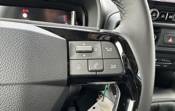 citroen-berlingo-taille-m-1-5-bluehdi-100ch-s-s-plus-5-places - 137094686