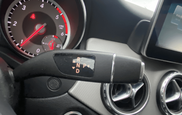 mercedes-gla-180-d-fascination-7g-dct - 141204686