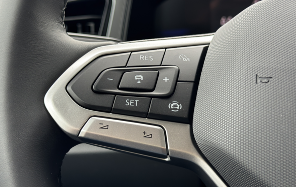 volkswagen-t-roc-1-5-tsi-evo2-150ch-life-plus-dsg7 - 144684686