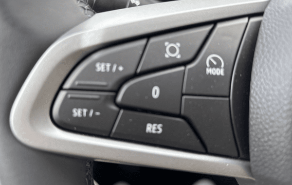 dacia-duster-1-6-hybrid-140ch-journey-4x2 - 145114686