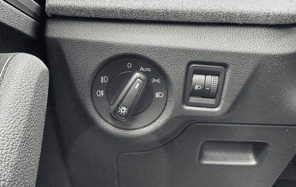 skoda-kamiq-1-0-tsi-evo-2-116ch-selection-dsg7 - 145304686