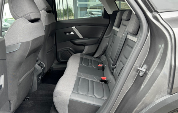 citroen-c4-1-5-bluehdi-130ch-s-s-max-automatique - 145924686