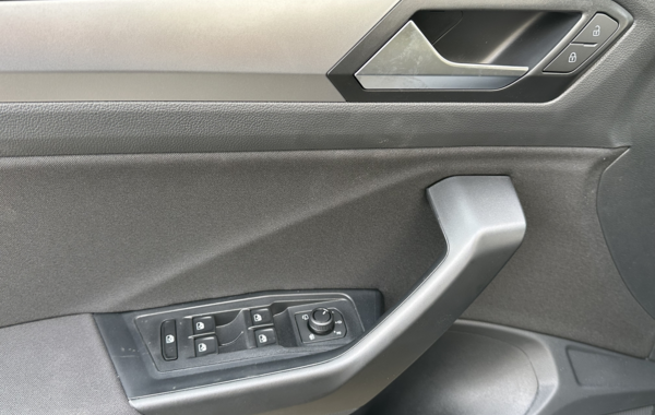 volkswagen-t-roc-1-5-tsi-evo2-150ch-life-plus-dsg7 - 147784686