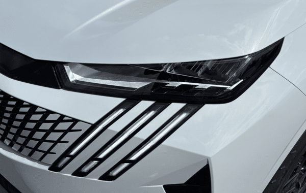 peugeot-5008-hybrid-145ch-allure-e-dcs6 - 148584686