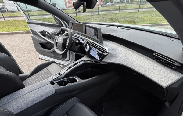 peugeot-5008-hybrid-145ch-allure-e-dcs6 - 148584686