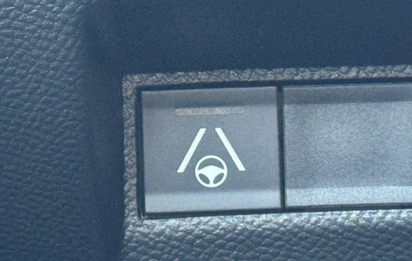 peugeot-208-1-2-hybrid-145ch-gt-e-dcs6 - 149334686