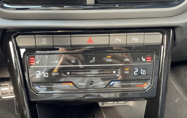 volkswagen-t-roc-2-0-tdi-150ch-r-line-dsg7 - 153684686