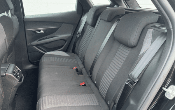 peugeot-3008-1-2-puretech-130ch-s-s-active-pack - 153964686