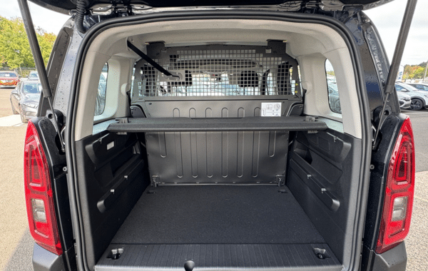 citroen-berlingo-taille-m-1-5-bluehdi-130ch-s-s-plus-5-places - 154594686