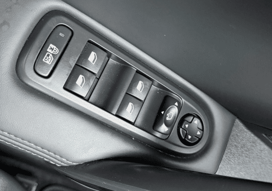 peugeot-508-2-0-bluehdi-180ch-fap-allure-business-eat6 - 157434686