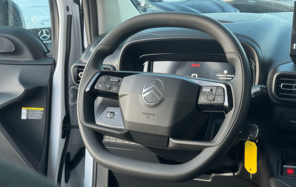 citroen-berlingo-taille-m-1-5-bluehdi-130ch-s-s-plus-5-places - 157854686