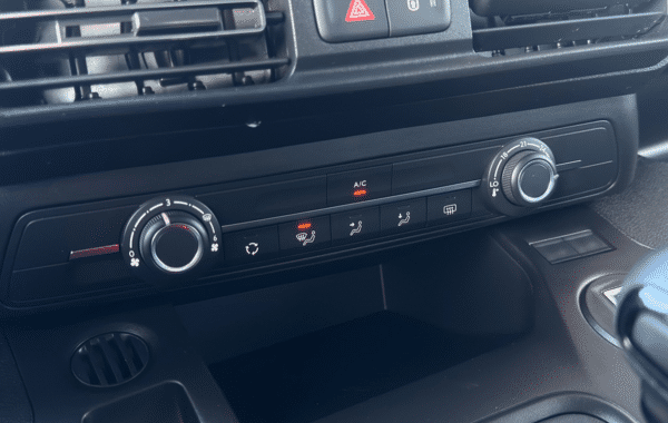 citroen-berlingo-taille-m-1-5-bluehdi-130ch-s-s-plus-5-places - 157854686