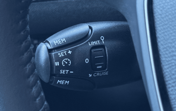 peugeot-2008-1-2-hybrid-145ch-allure-e-dcs6 - 158594686