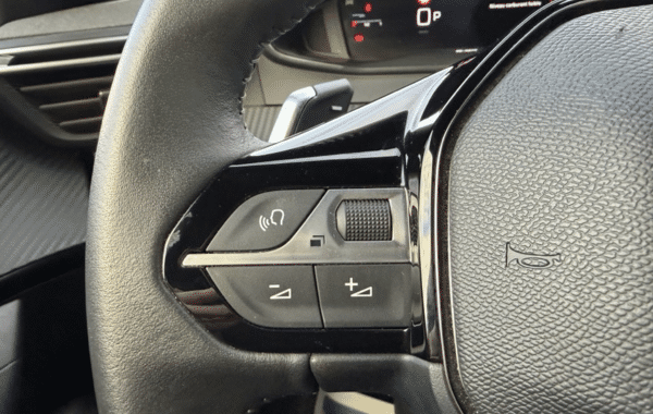 peugeot-2008-1-2-hybrid-145ch-allure-e-dcs6 - 159184686