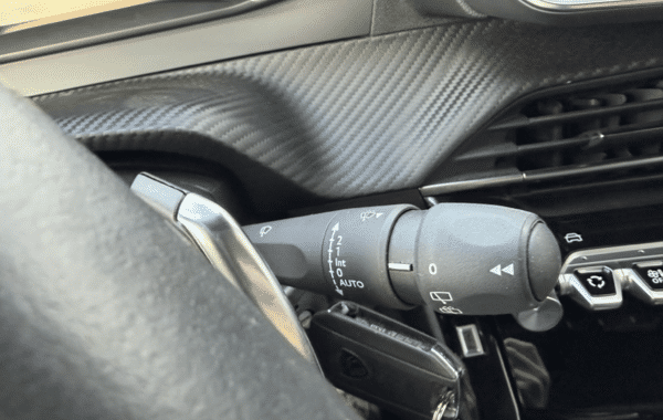 peugeot-2008-1-2-hybrid-145ch-allure-e-dcs6 - 159184686