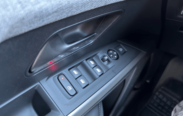 peugeot-3008-1-2-hybrid-136ch-allure-e-dcs6 - 159434686