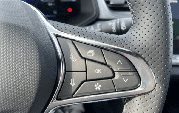 renault-captur-ii-1-8-e-tech-full-hybrid-160ch-techno-25 - 159874686