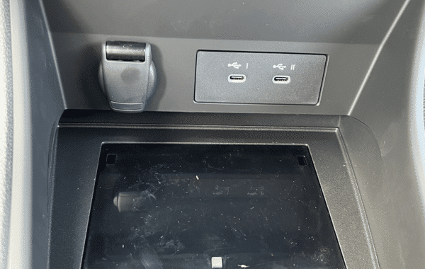 renault-captur-ii-1-8-e-tech-full-hybrid-160ch-techno-25 - 159874686