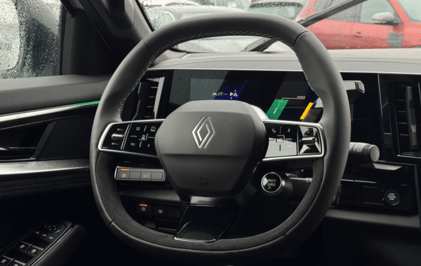 renault-austral-1-2-e-tech-full-hybrid-200ch-esprit-alpine-26 - 160274686