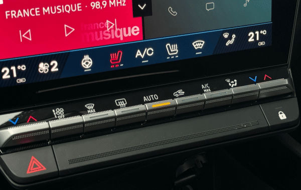 renault-austral-1-2-e-tech-full-hybrid-200ch-esprit-alpine-26 - 160274686