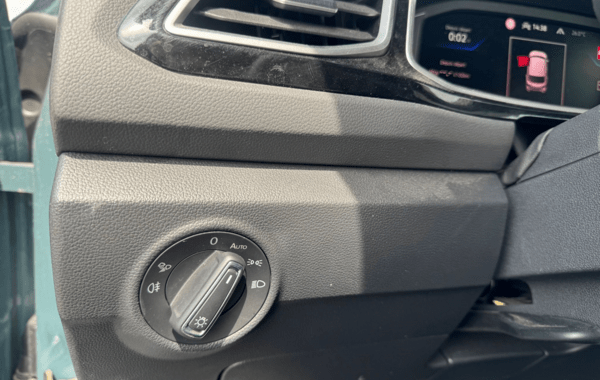 volkswagen-t-roc-1-5-tsi-evo2-150ch-r-line-dsg7 - 162724686