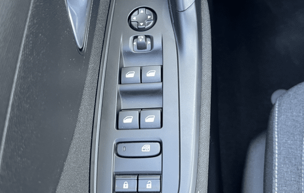 peugeot-308-1-5-bluehdi-130ch-s-s-active-pack-eat8 - 163154686