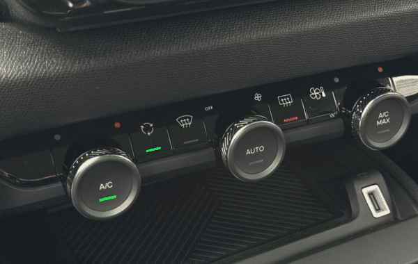citroen-c4-1-5-bluehdi-130ch-s-s-max-automatique - 164014686