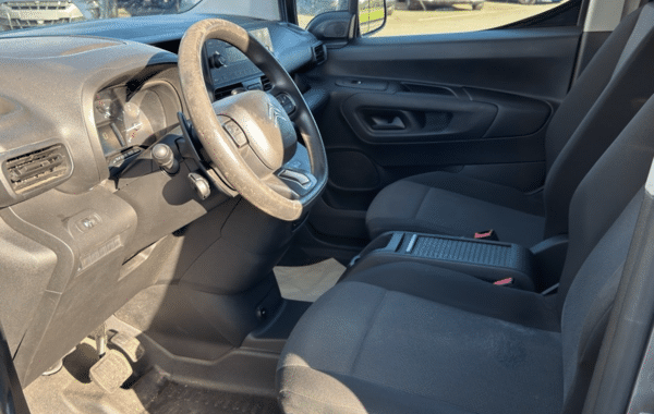 citroen-berlingo-van-m-1000kg-bluehdi-130-s-s-club-eat8 - 164424686