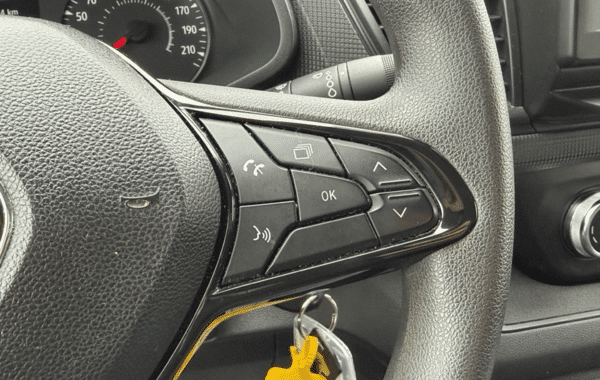 renault-trafic-iii-fg-l1h1-2t8-2-0-blue-dci-150ch-advance-24 - 164544686