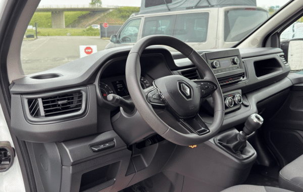 renault-trafic-iii-fg-l1h1-2t8-2-0-blue-dci-150ch-advance-24 - 164544686