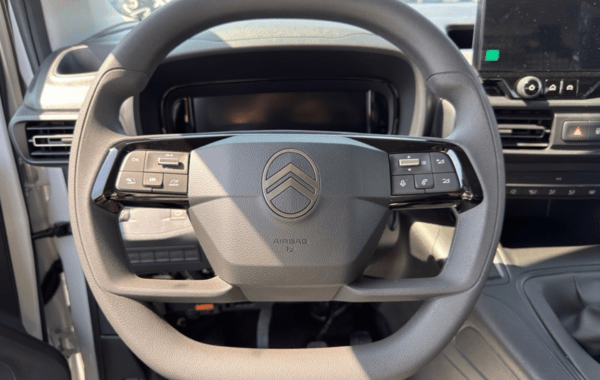 citroen-berlingo-m-1-5-bluehdi-100ch-s-s-plus-5-places-n1 - 165204686