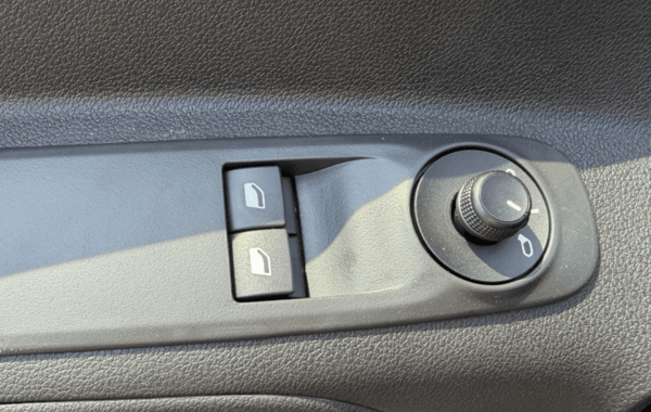 citroen-berlingo-m-1-5-bluehdi-100ch-s-s-plus-5-places-n1 - 165204686