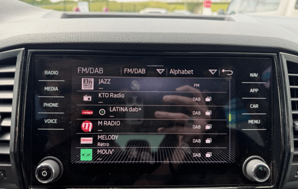 skoda-karoq-1-5-tsi-evo-2-act-150ch-selection-dsg7 - 165584686
