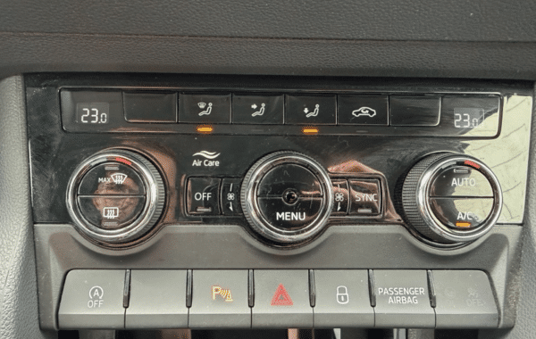 skoda-karoq-1-5-tsi-evo-2-act-150ch-selection-dsg7 - 165584686