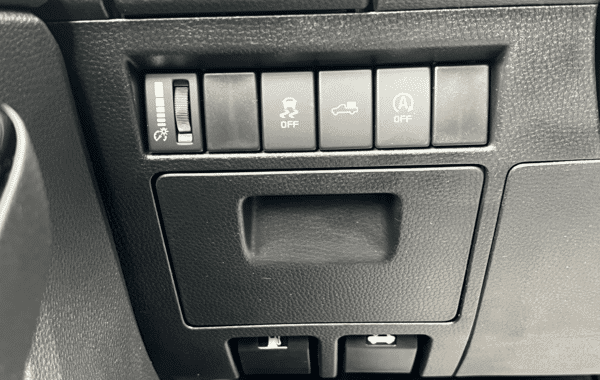 isuzu-d-max-2-2-ddi-164ch-nitro-sport-space-a-t - 165784686