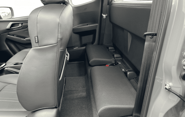 isuzu-d-max-2-2-ddi-164ch-nitro-sport-space-a-t - 165784686
